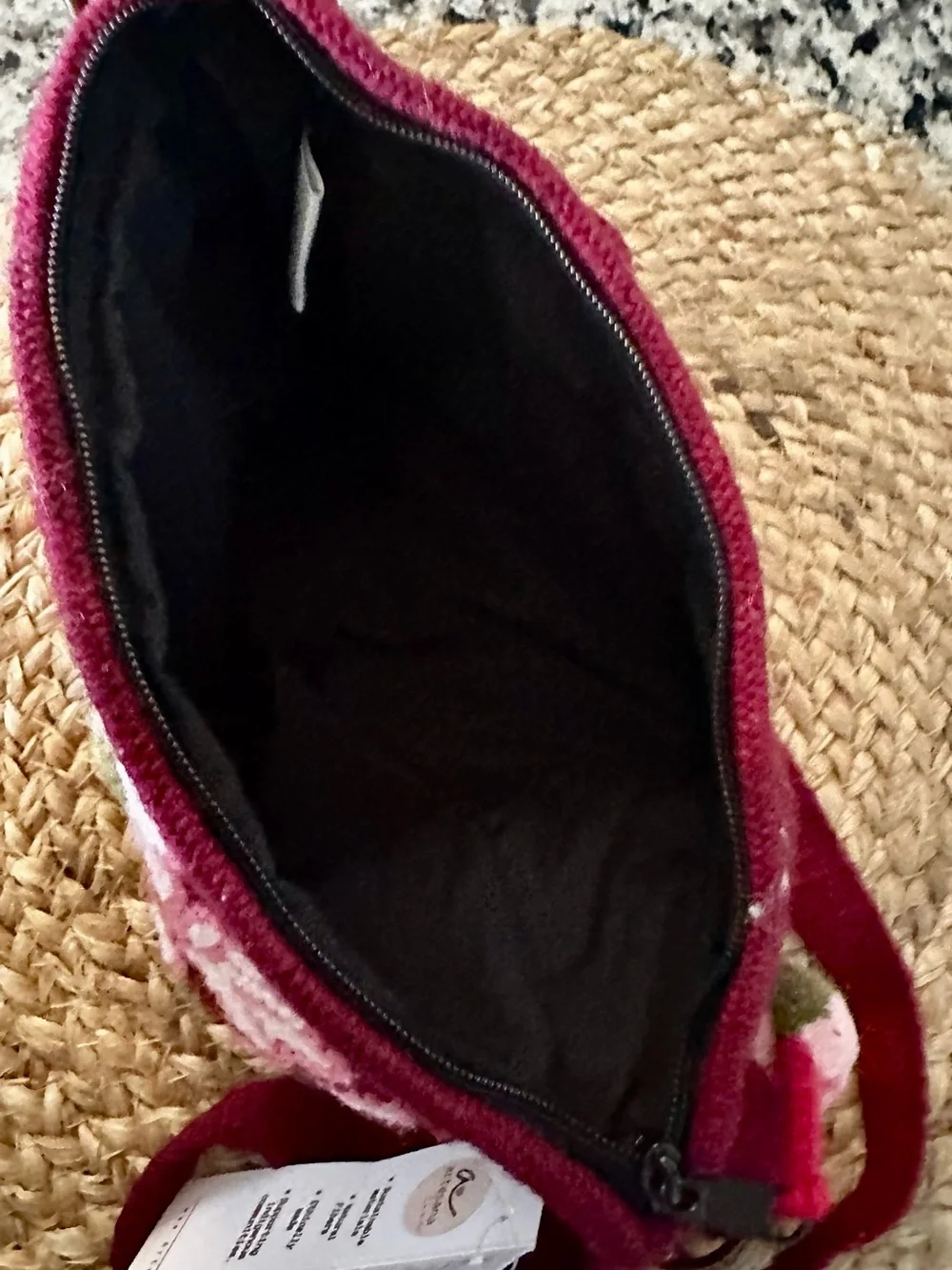 Artesana Love Handmade in the Andes Handbag - Picture 4 of 8